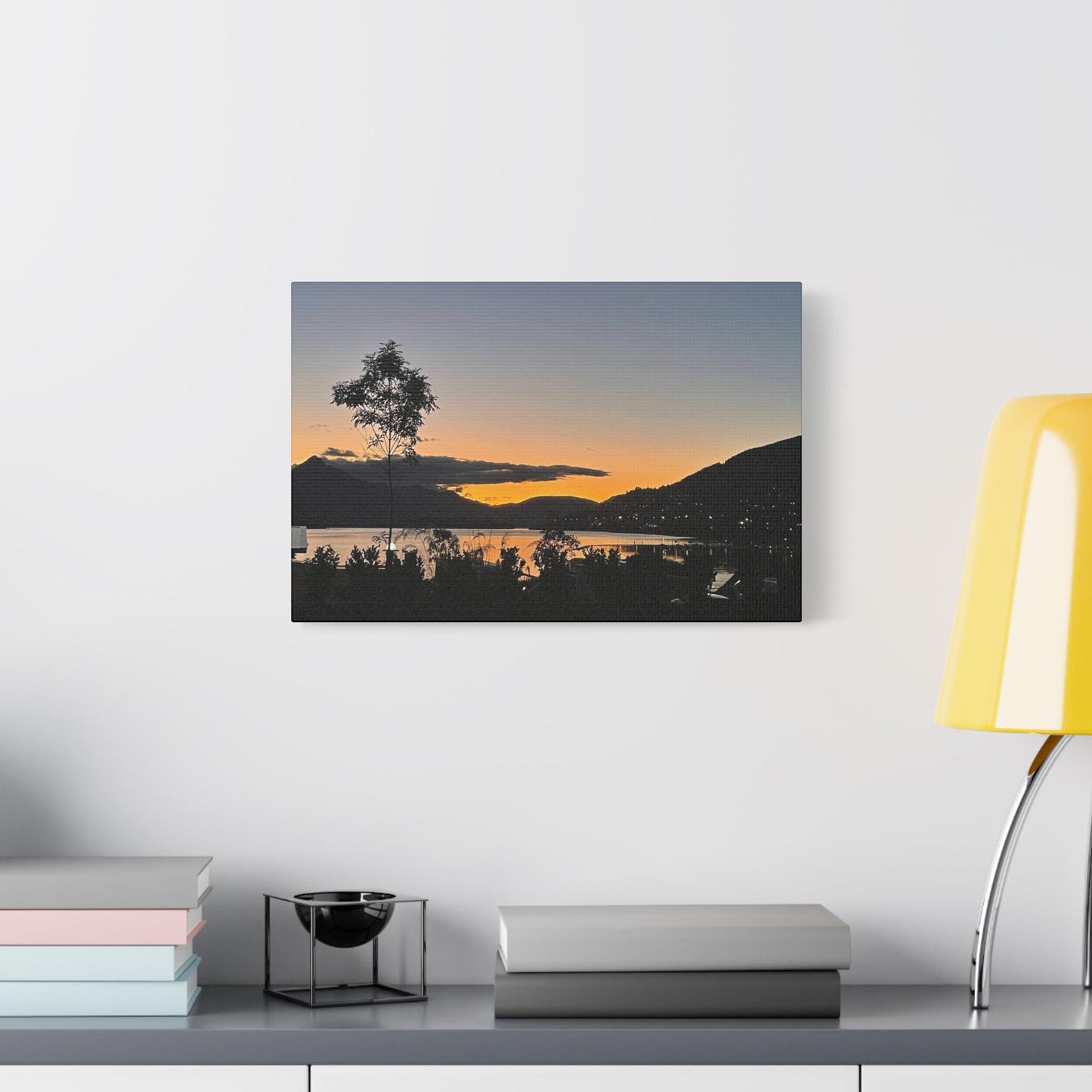 Queenstown Sunset Canvas – Lake Wakatipu Wall Art for Travelers & Home Decor