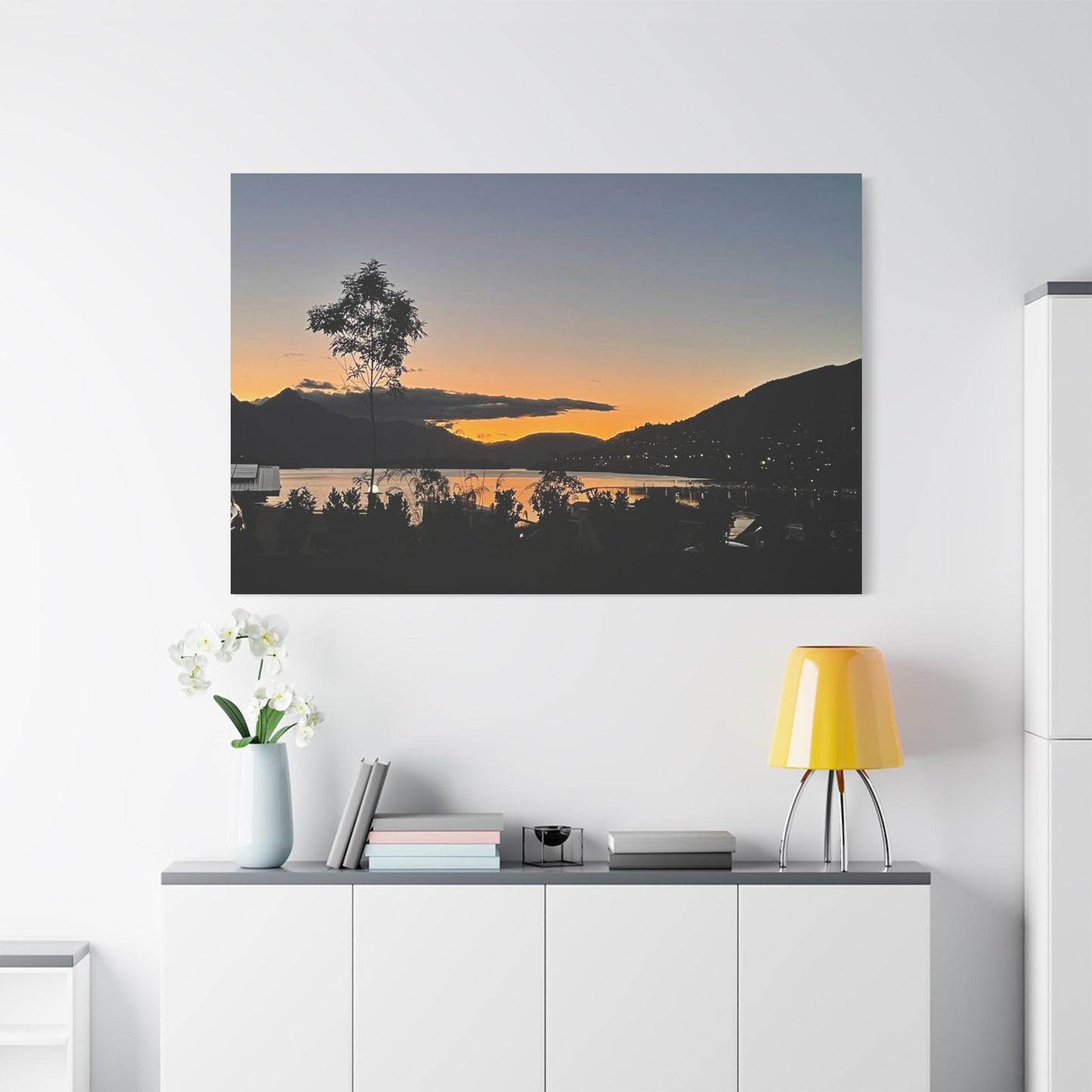 Queenstown Sunset Canvas – Lake Wakatipu Wall Art for Travelers & Home Decor